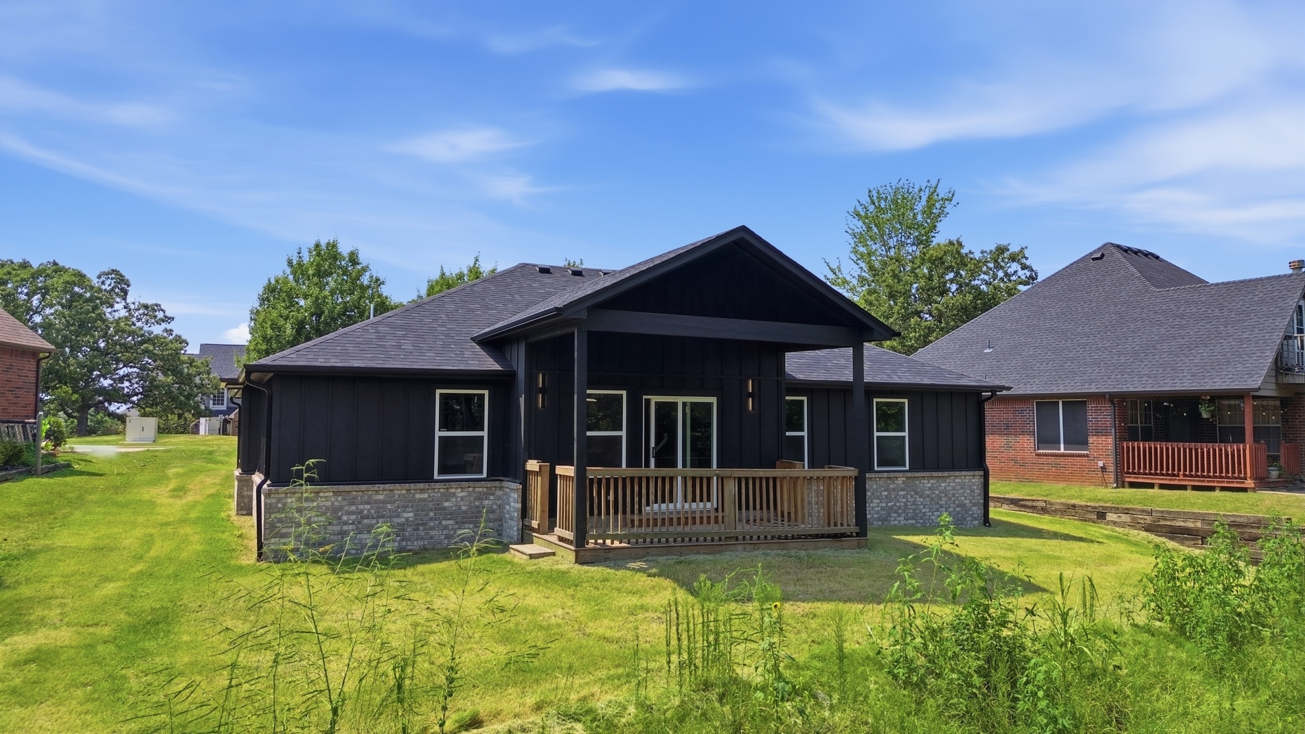 4001 Rolling Oaks Drive