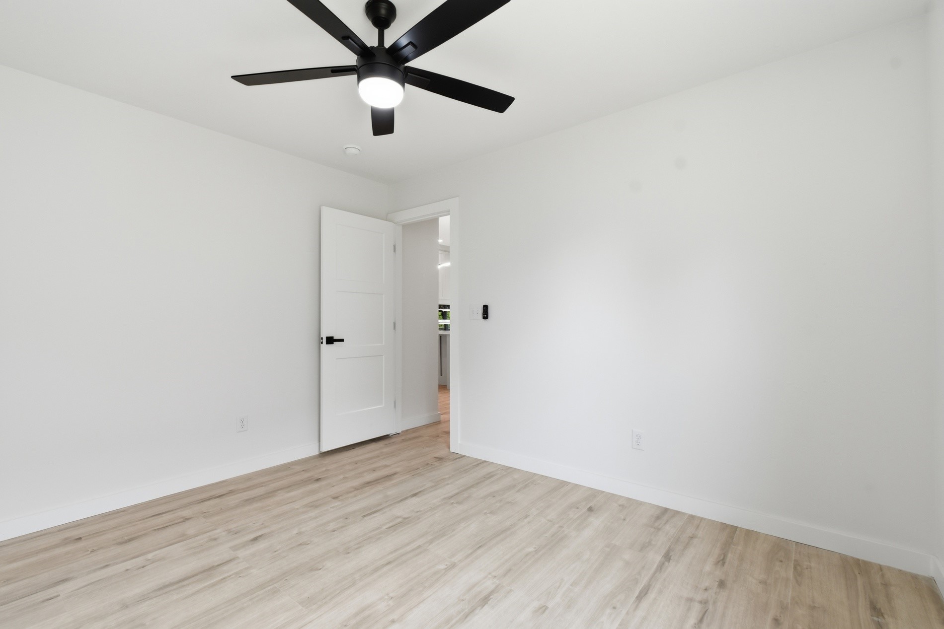 4001 Rolling Oaks Drive