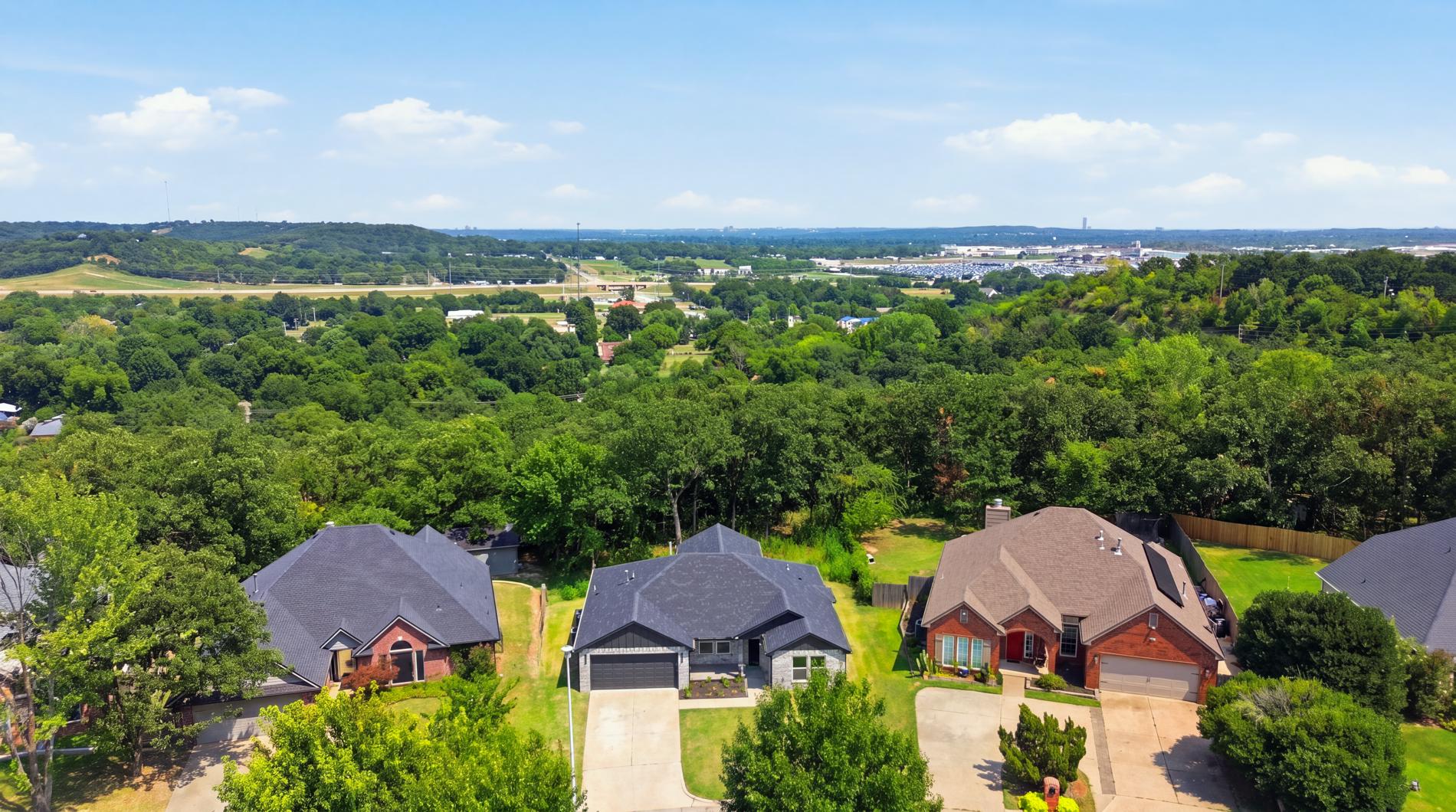 4001 Rolling Oaks Drive