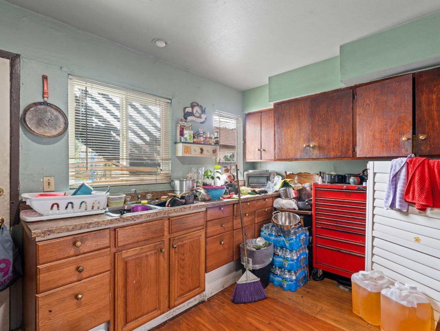 19064 Standish Avenue