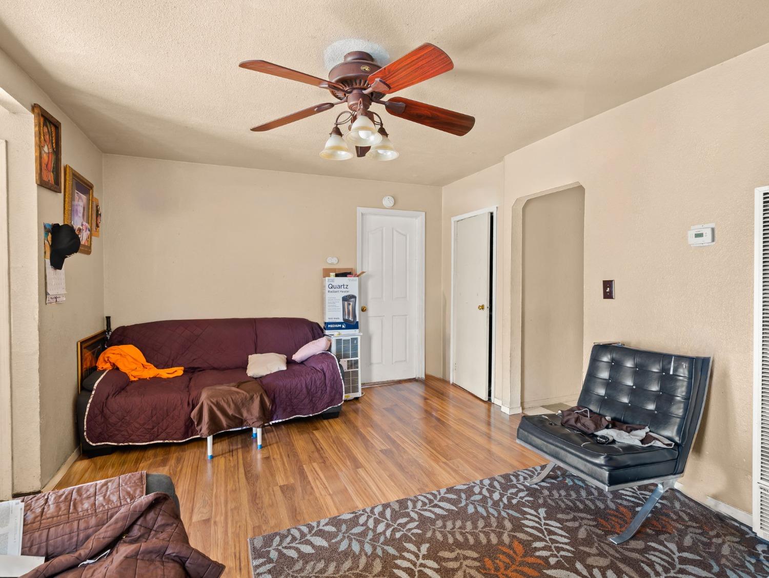 19064 Standish Avenue