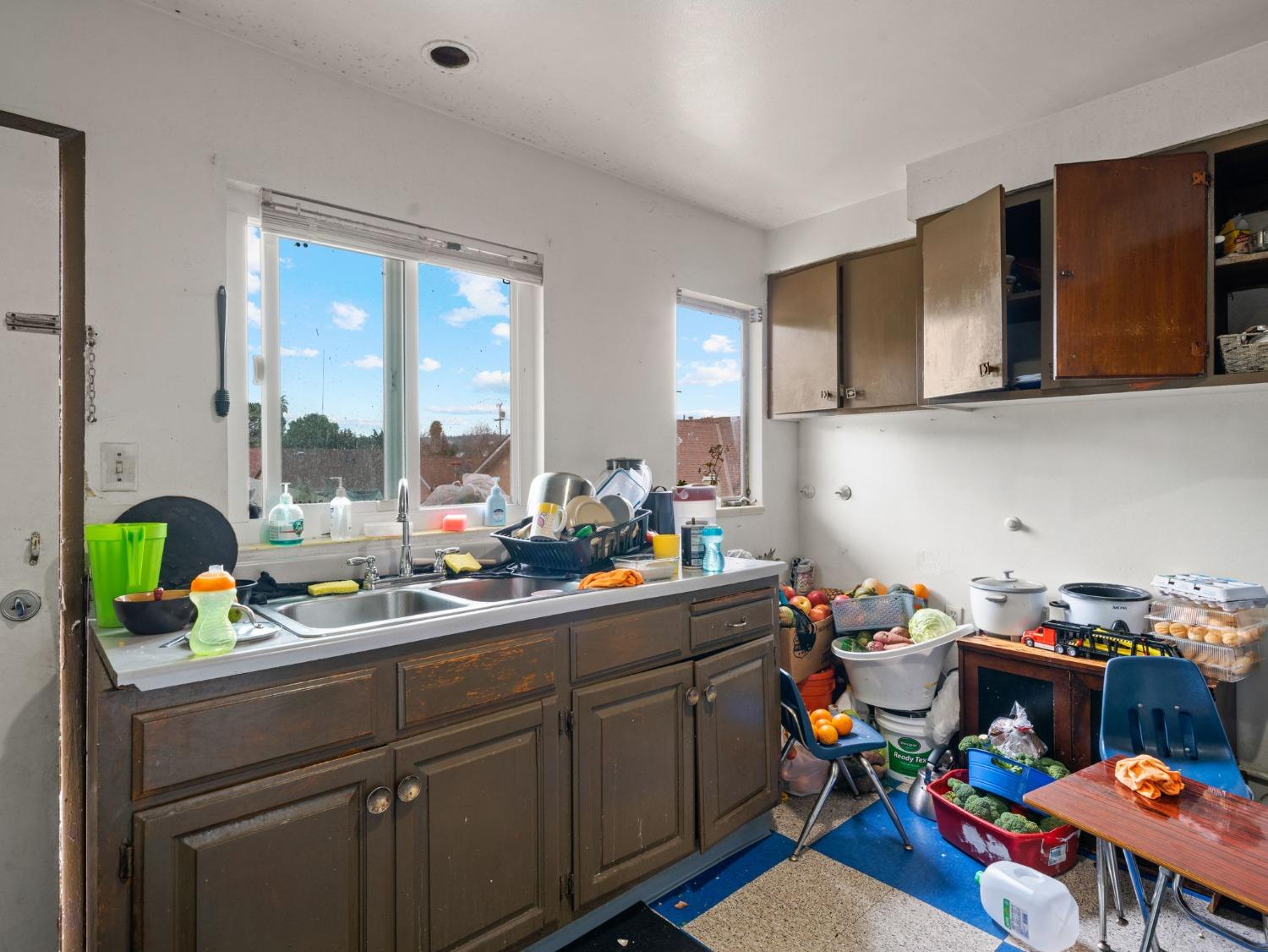 19064 Standish Avenue