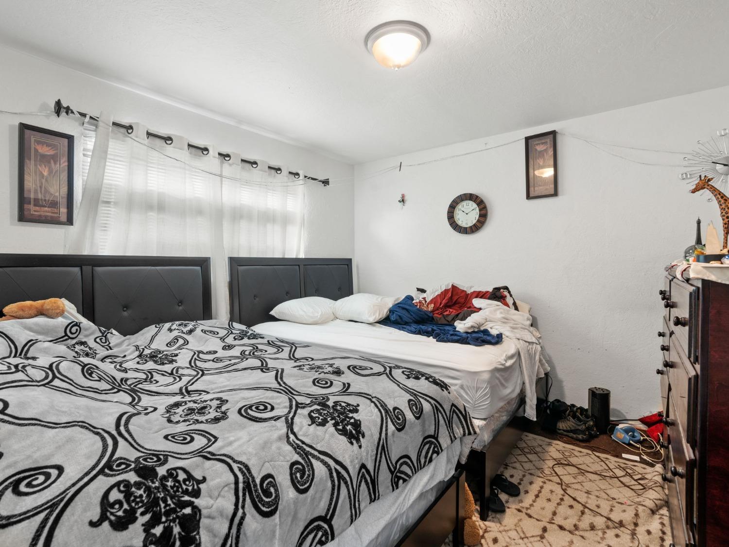 19064 Standish Avenue