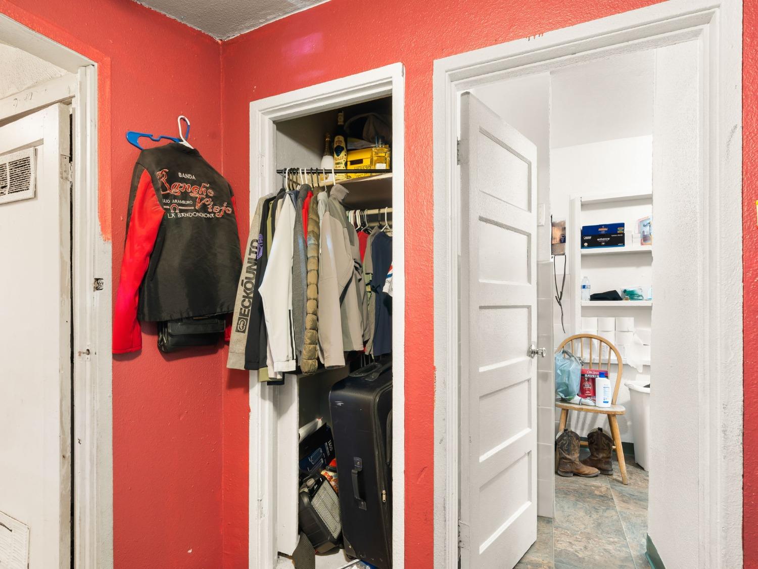 19064 Standish Avenue