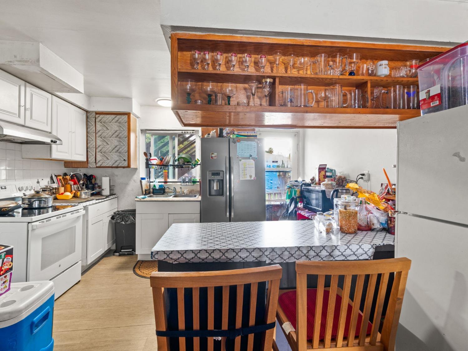 19064 Standish Avenue