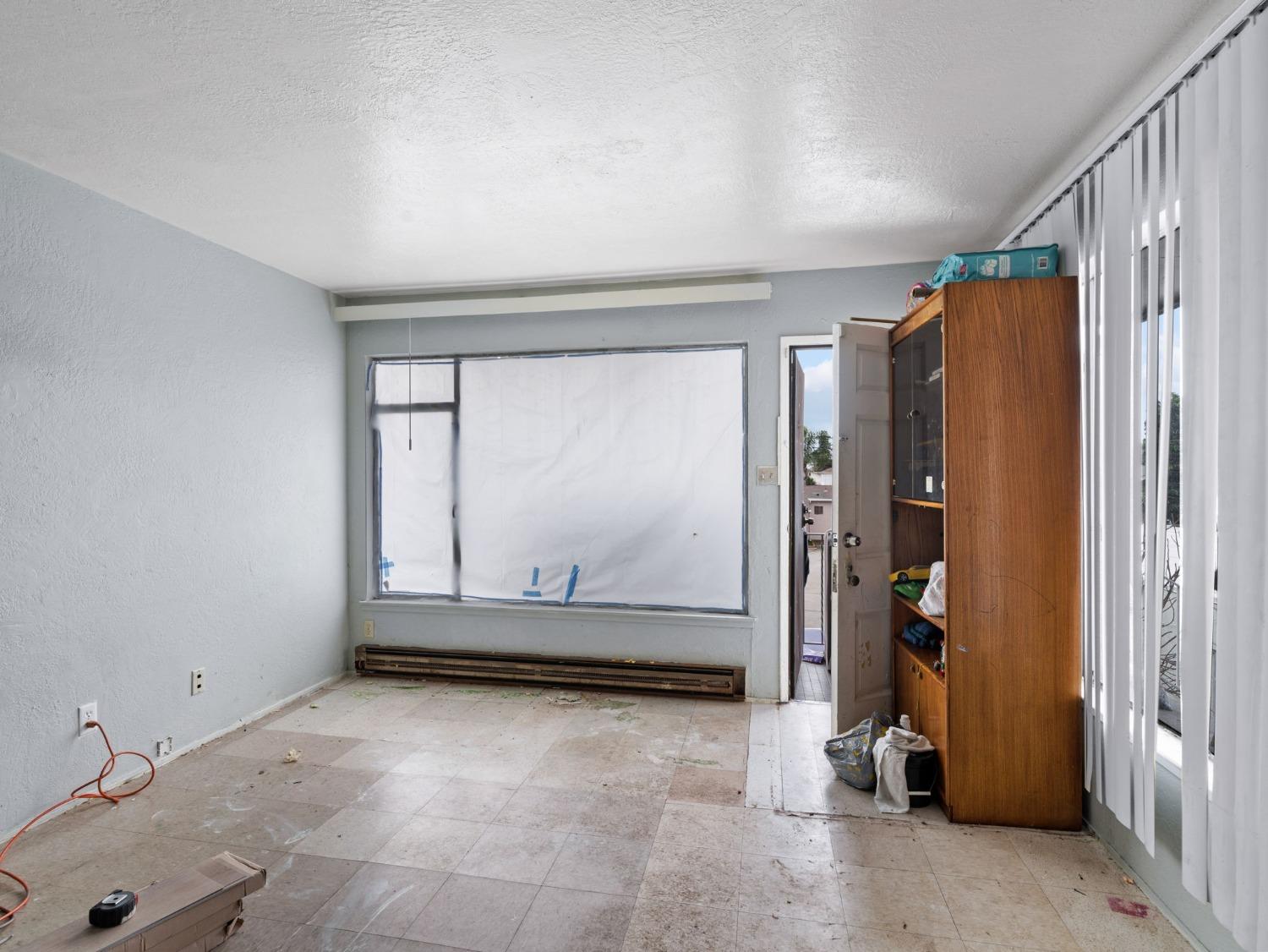 19064 Standish Avenue