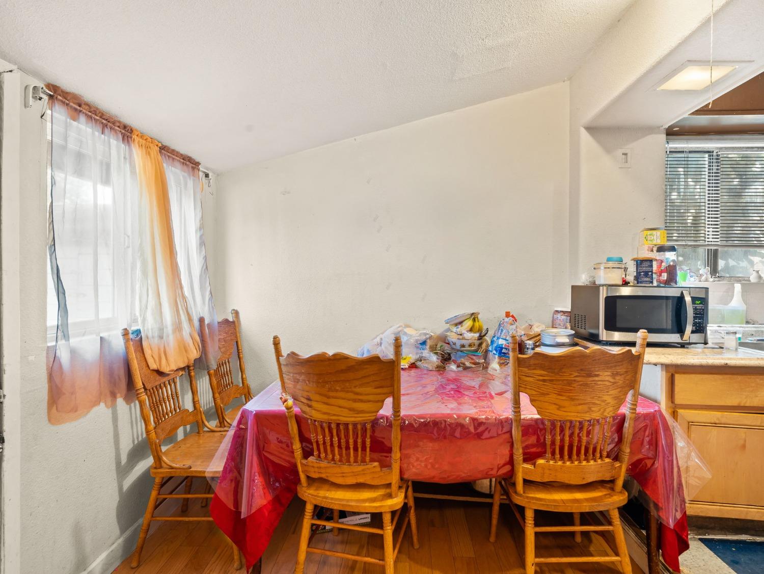 19064 Standish Avenue