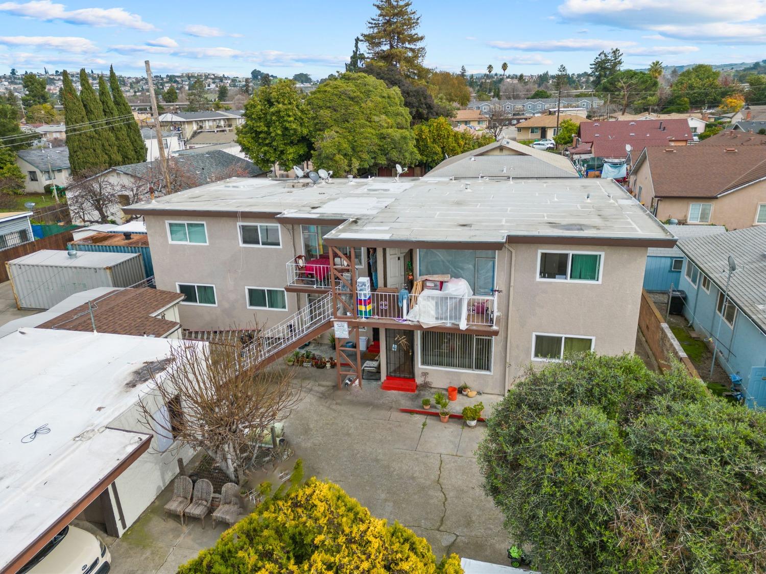 19064 Standish Avenue