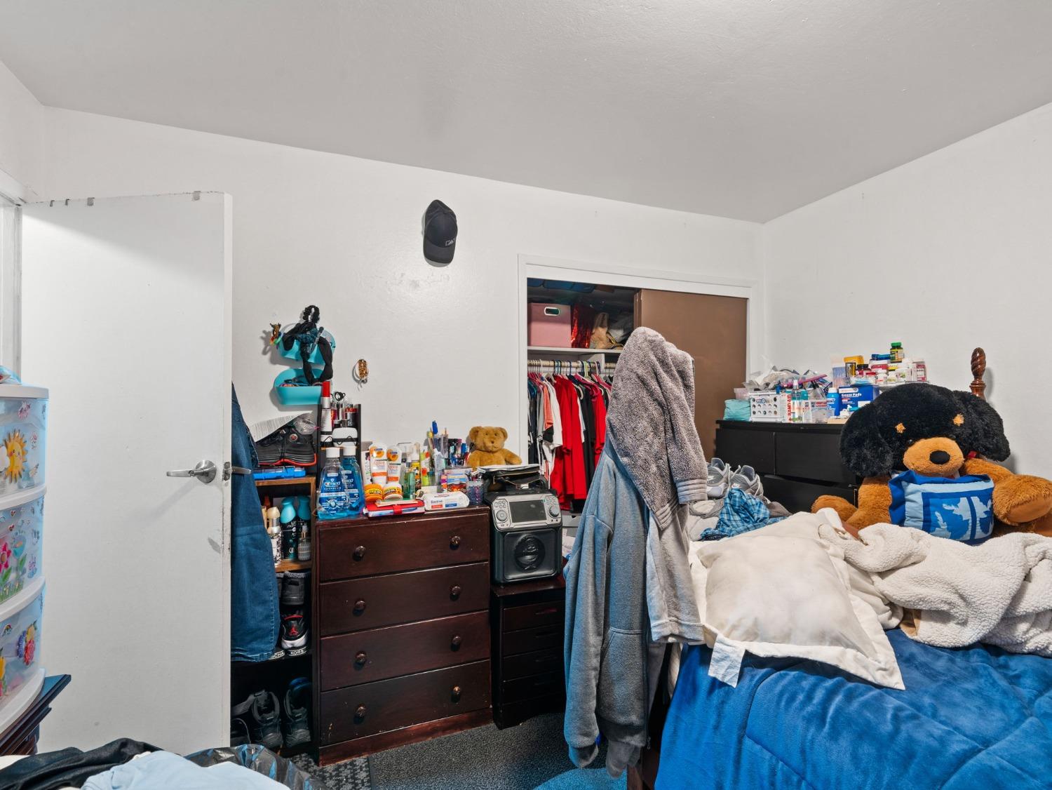 19064 Standish Avenue