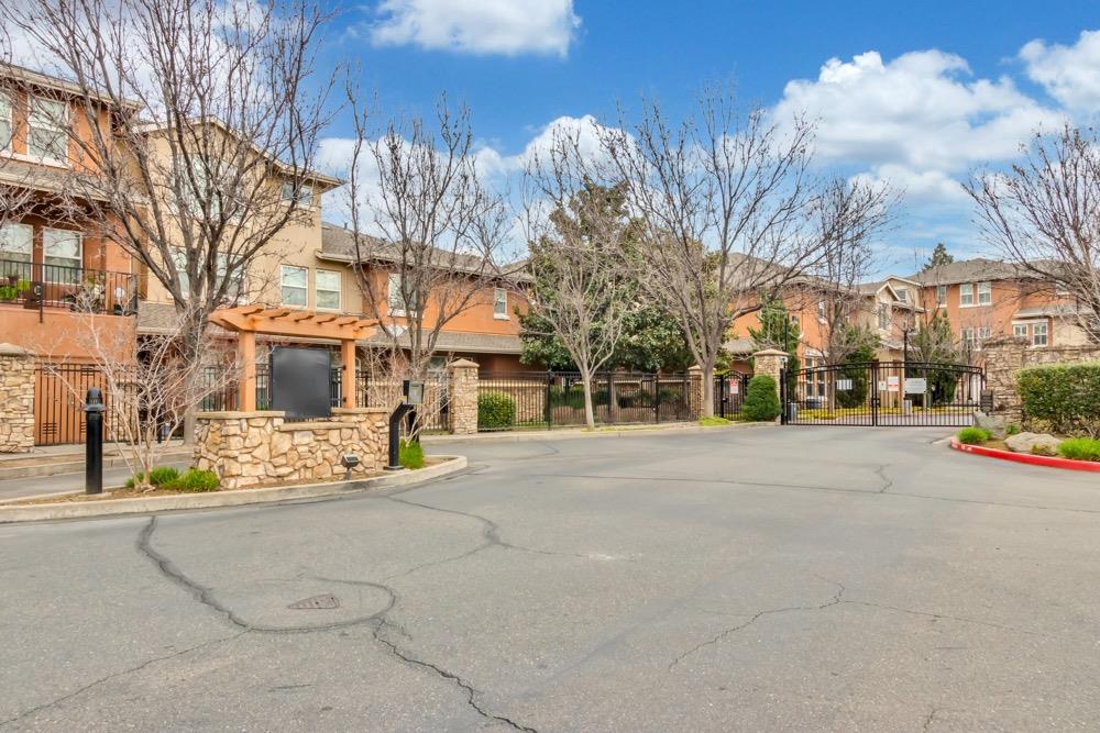 7910 Walerga Road Unit: 304