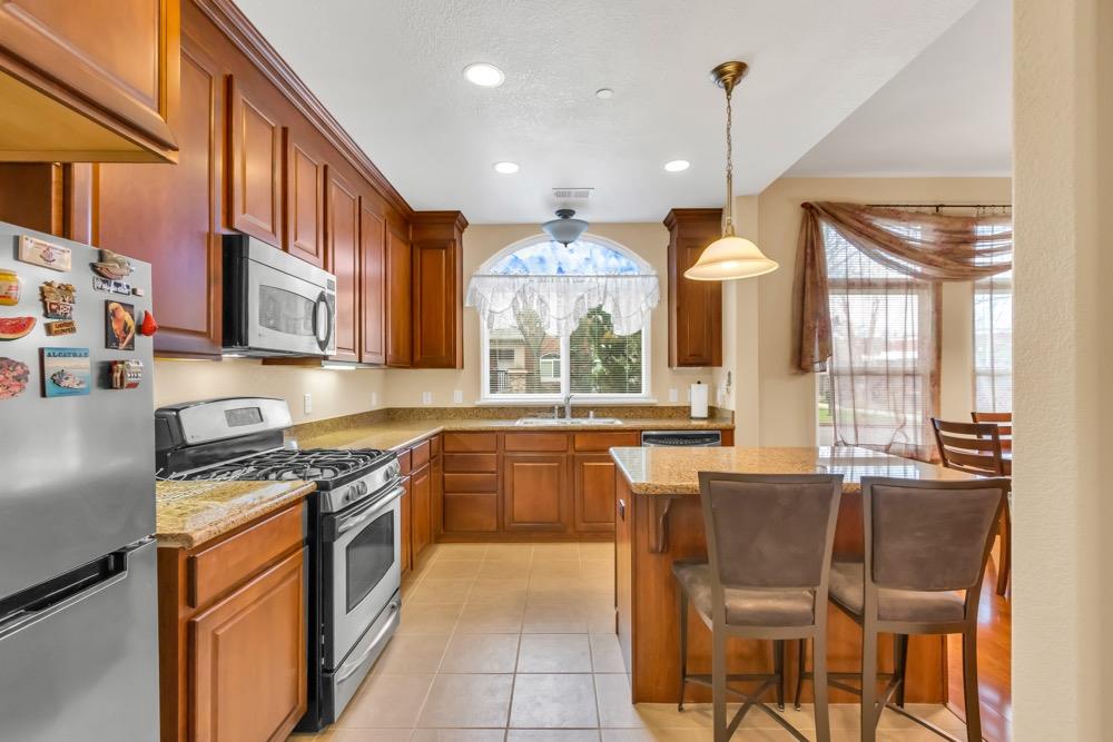 7910 Walerga Road Unit: 304