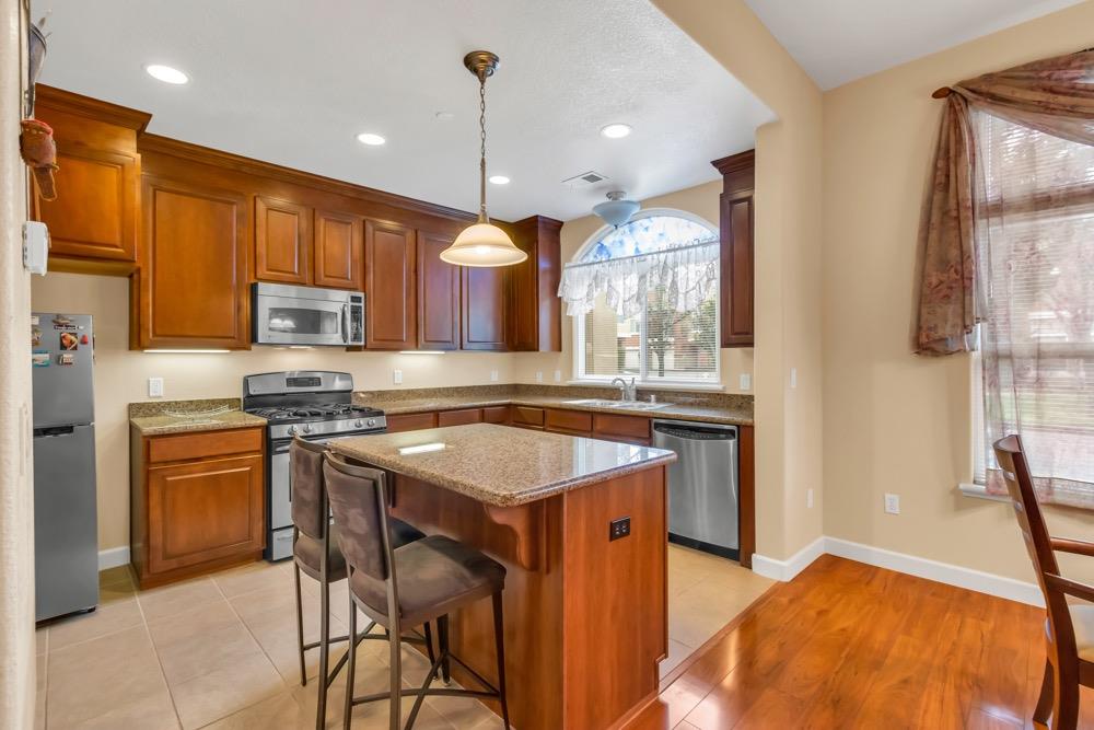 7910 Walerga Road Unit: 304