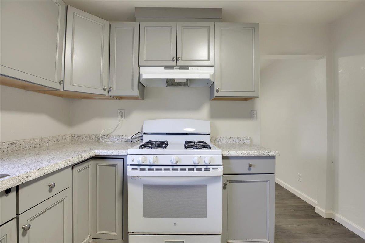 5704 Riverside Drive