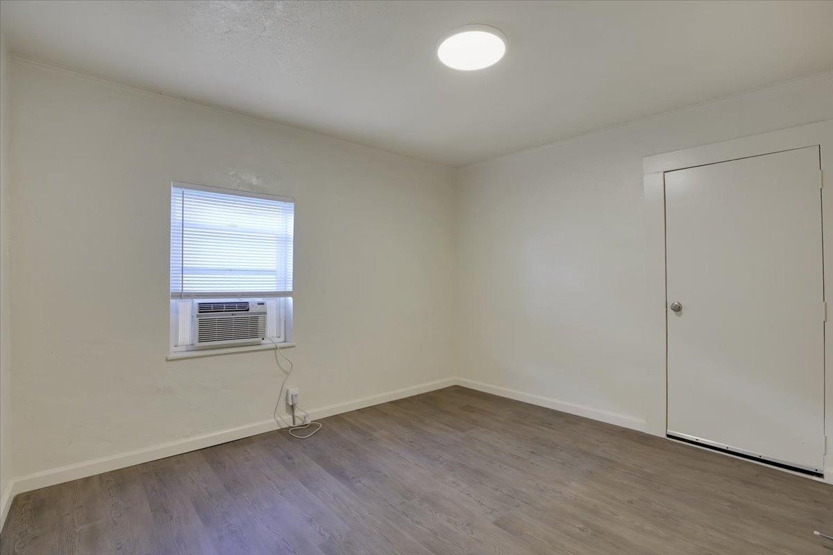 5704 Riverside Drive