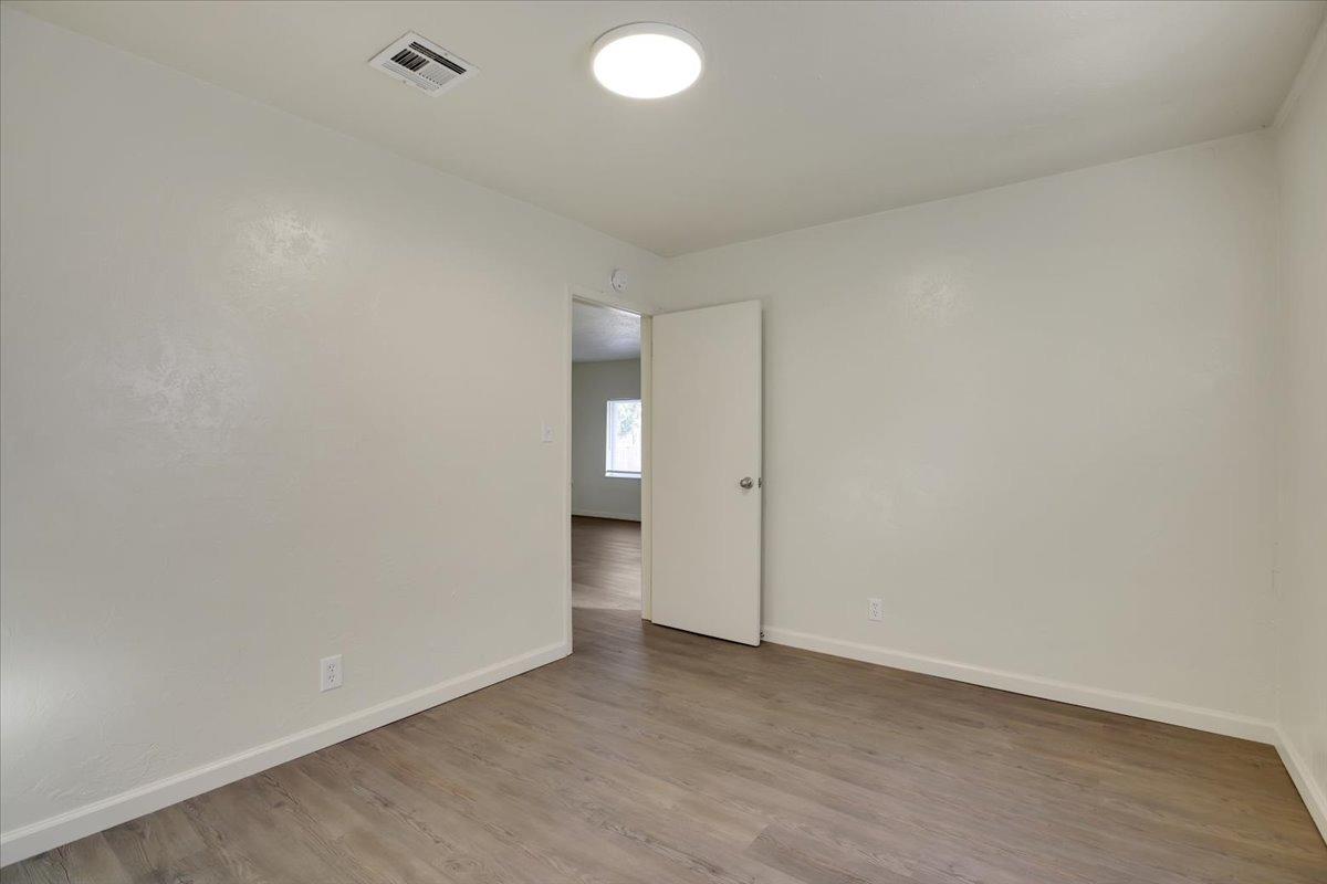 5704 Riverside Drive