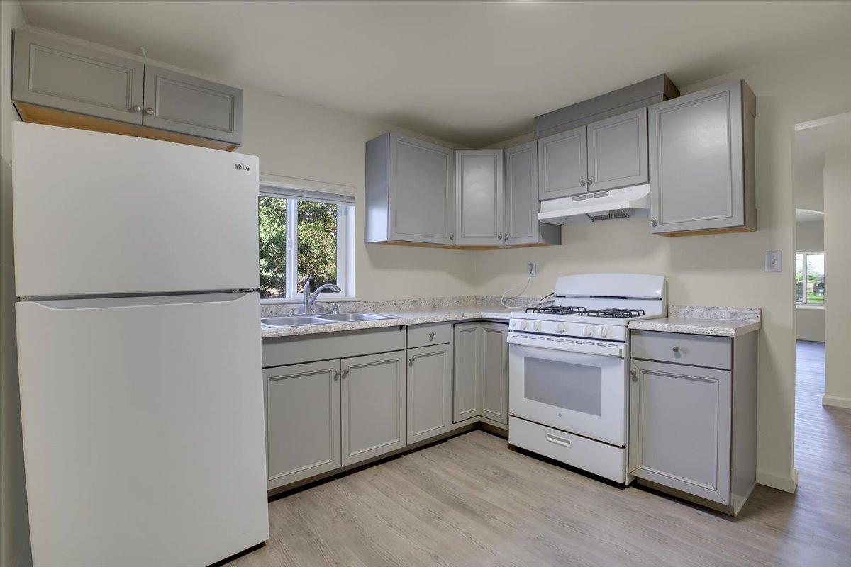 5704 Riverside Drive