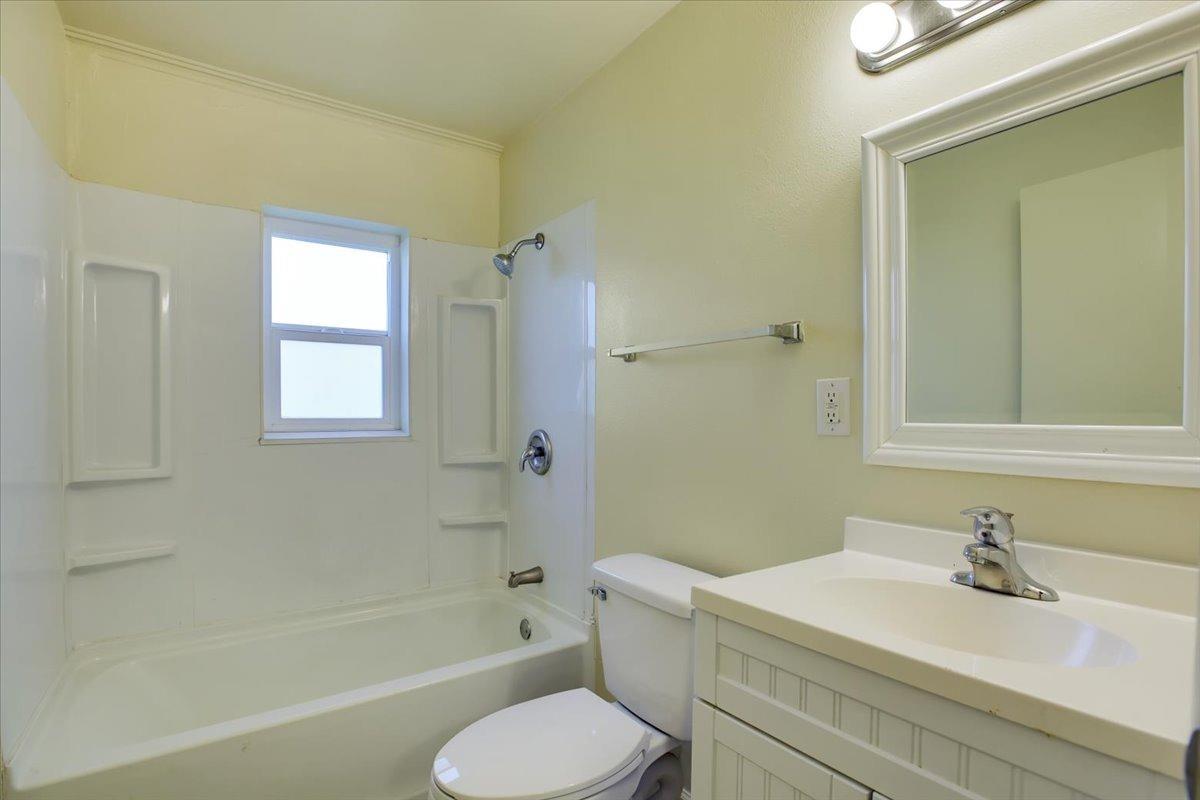 5704 Riverside Drive