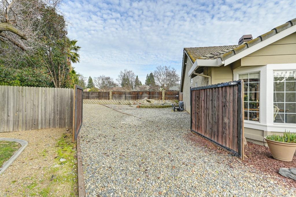 5738 River Run Circle