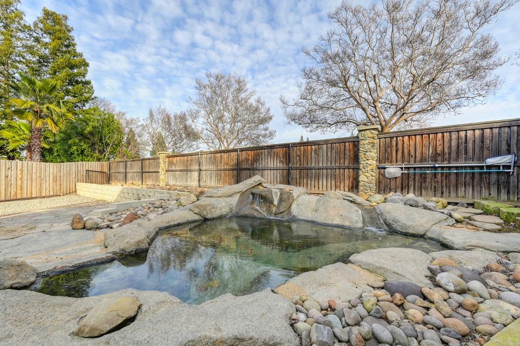 5738 River Run Circle