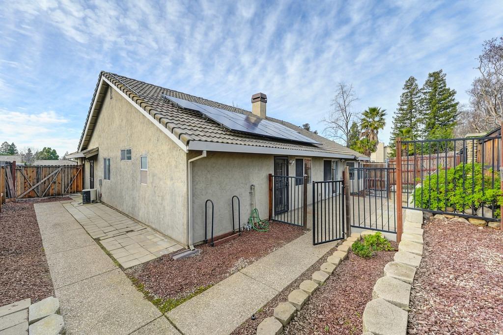 5738 River Run Circle