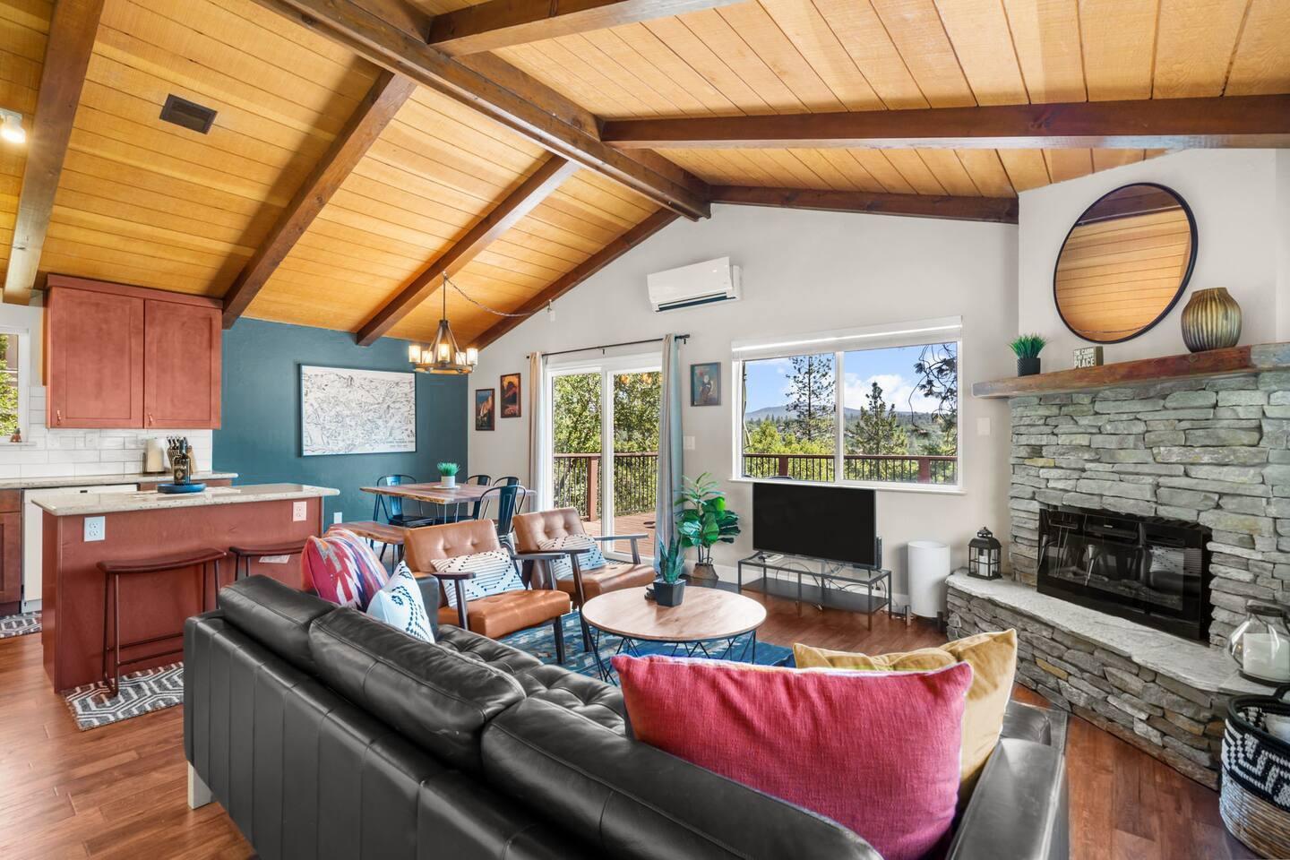 19976 Ridgecrest Way