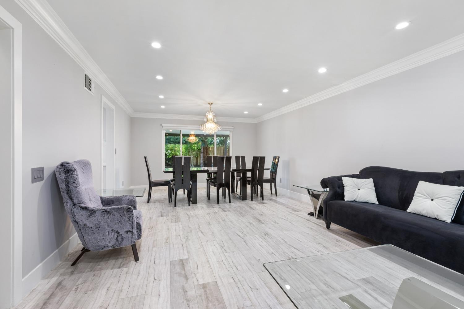 8117 Glen Canyon Court