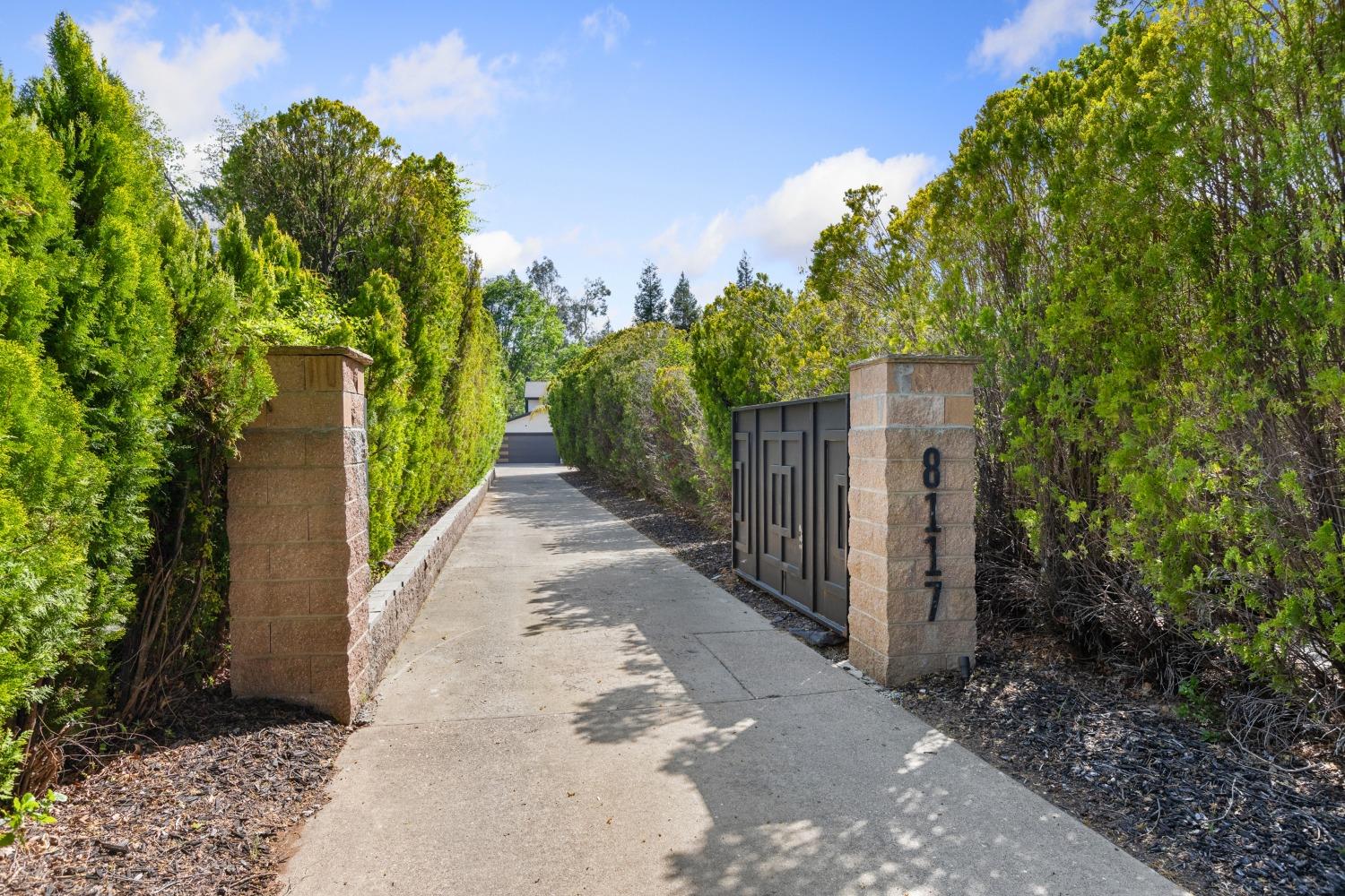 8117 Glen Canyon Court