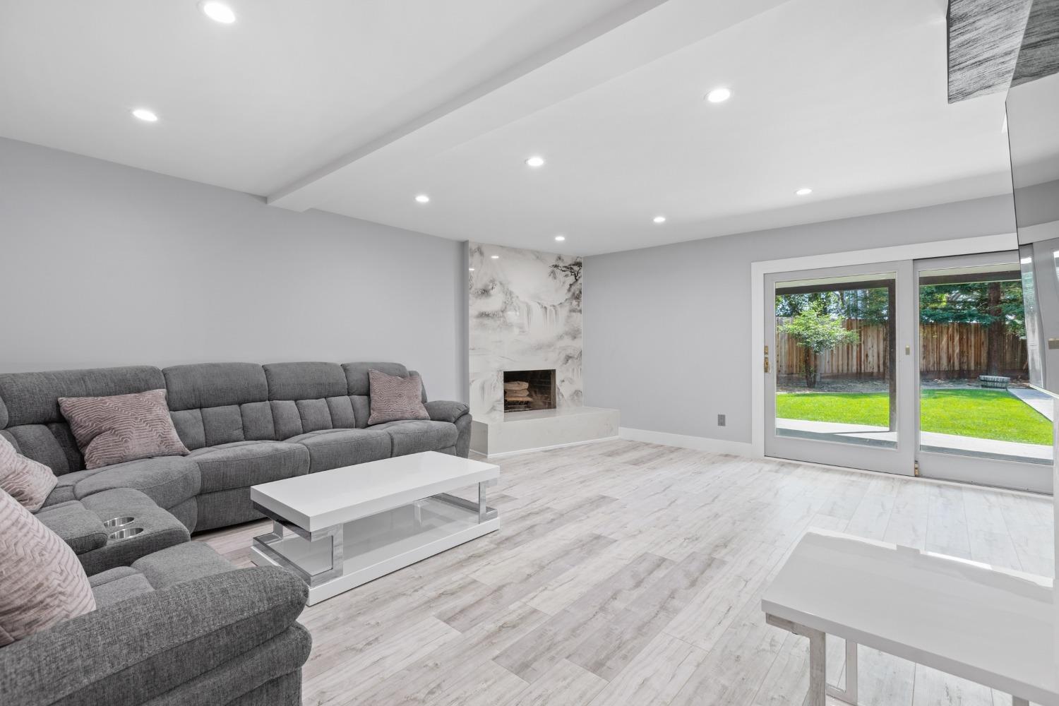 8117 Glen Canyon Court