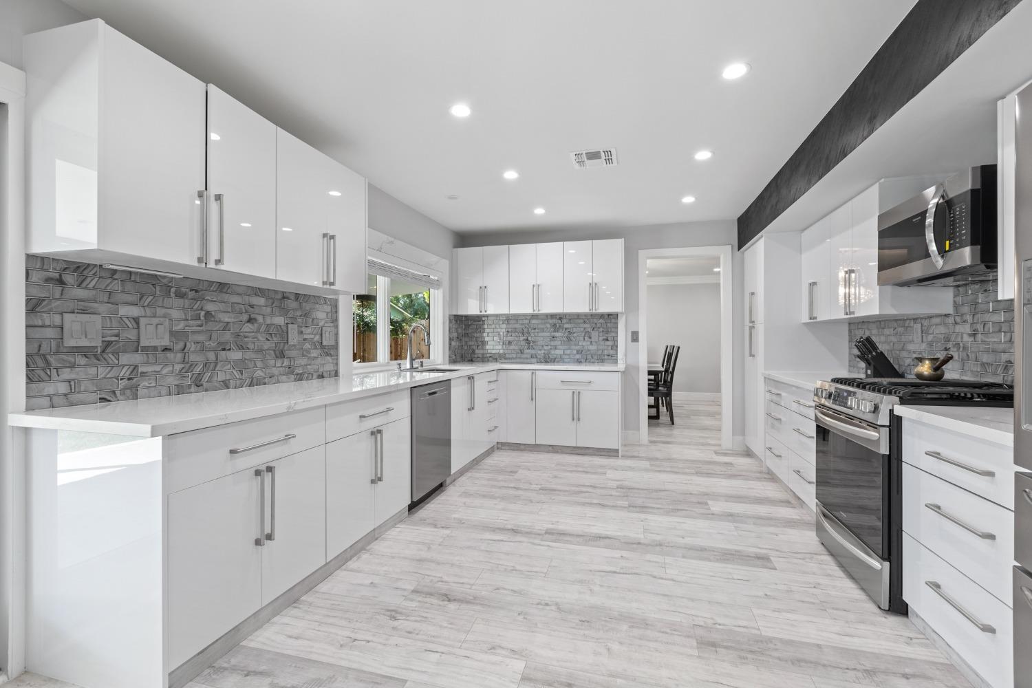 8117 Glen Canyon Court