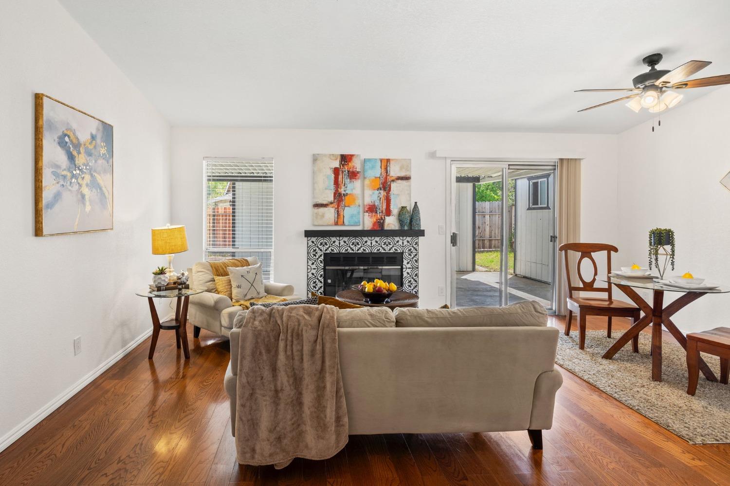 1802 Los Robles Boulevard