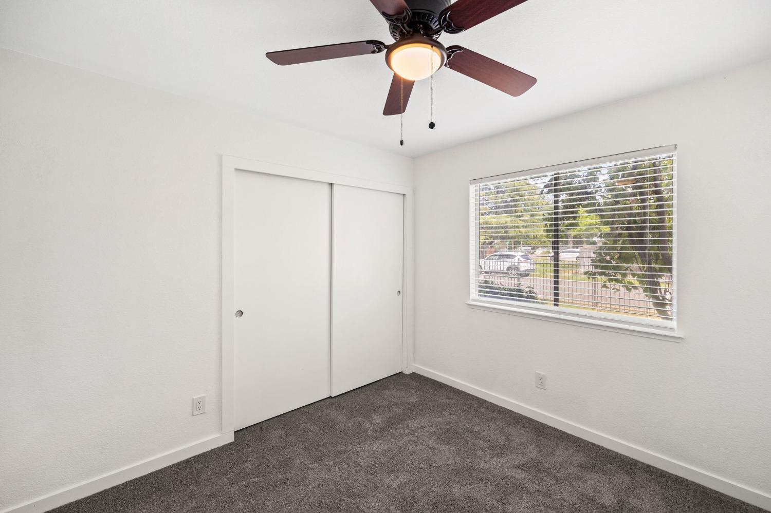 1802 Los Robles Boulevard