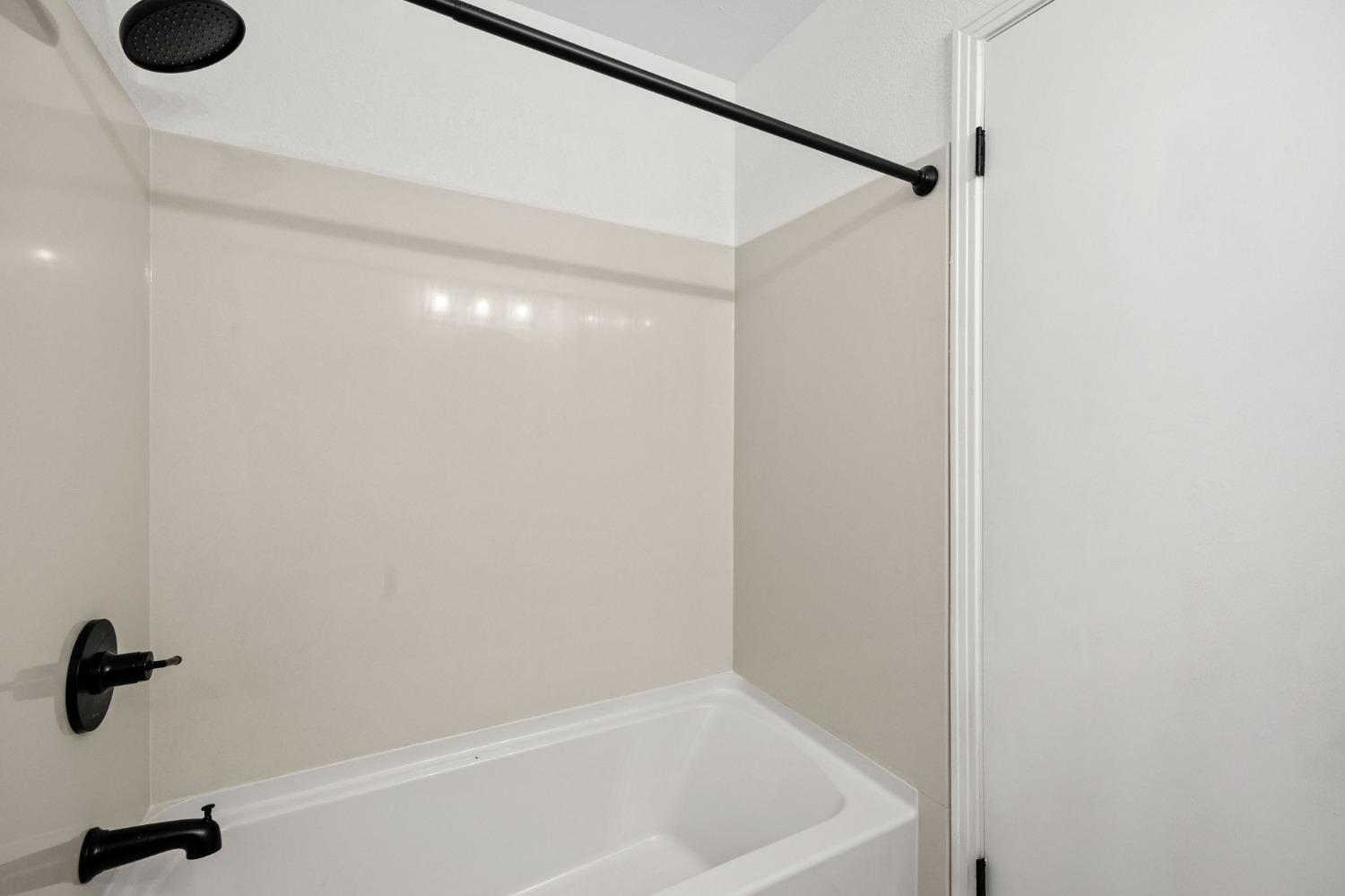 1802 Los Robles Boulevard