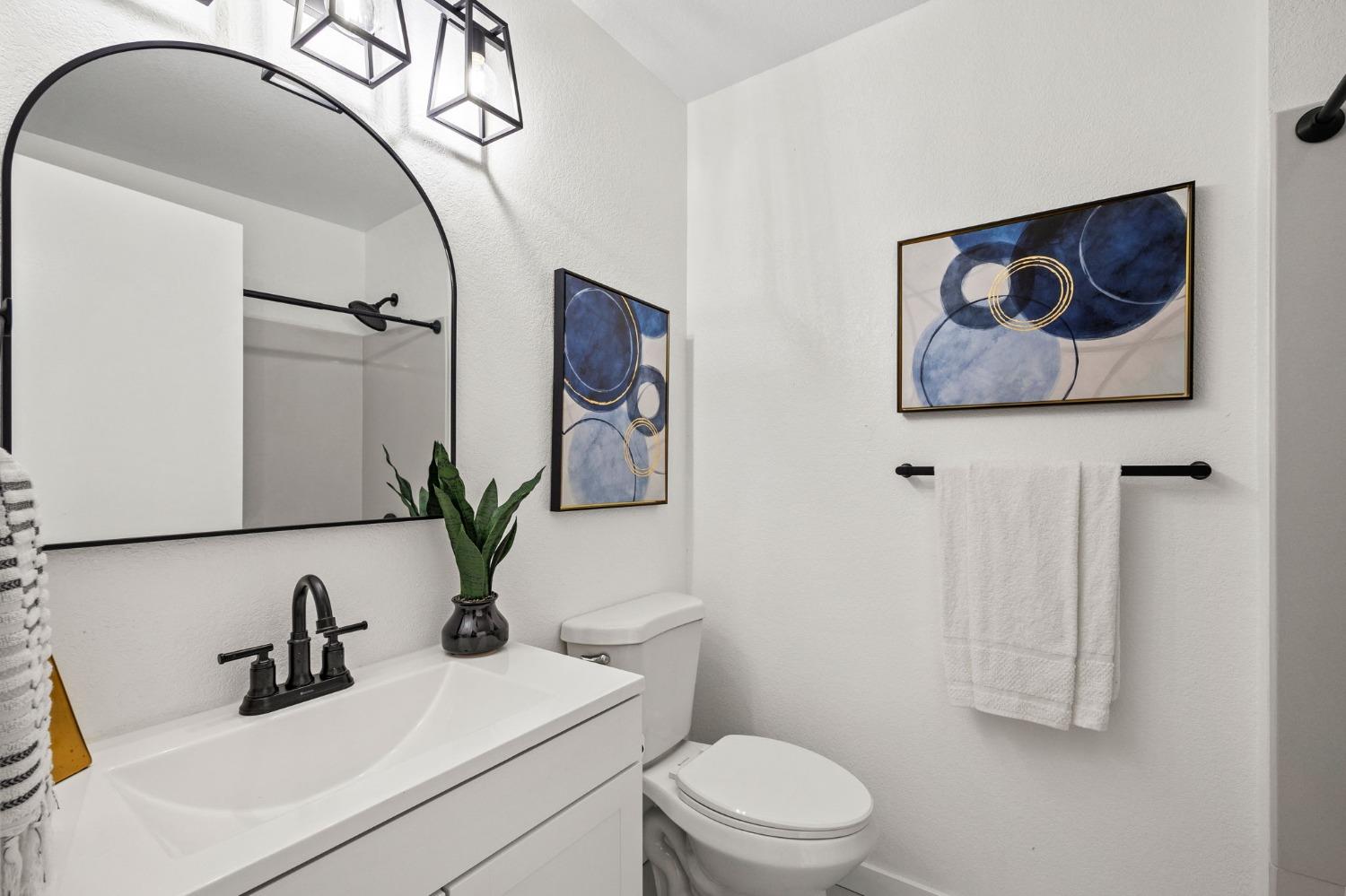 1802 Los Robles Boulevard