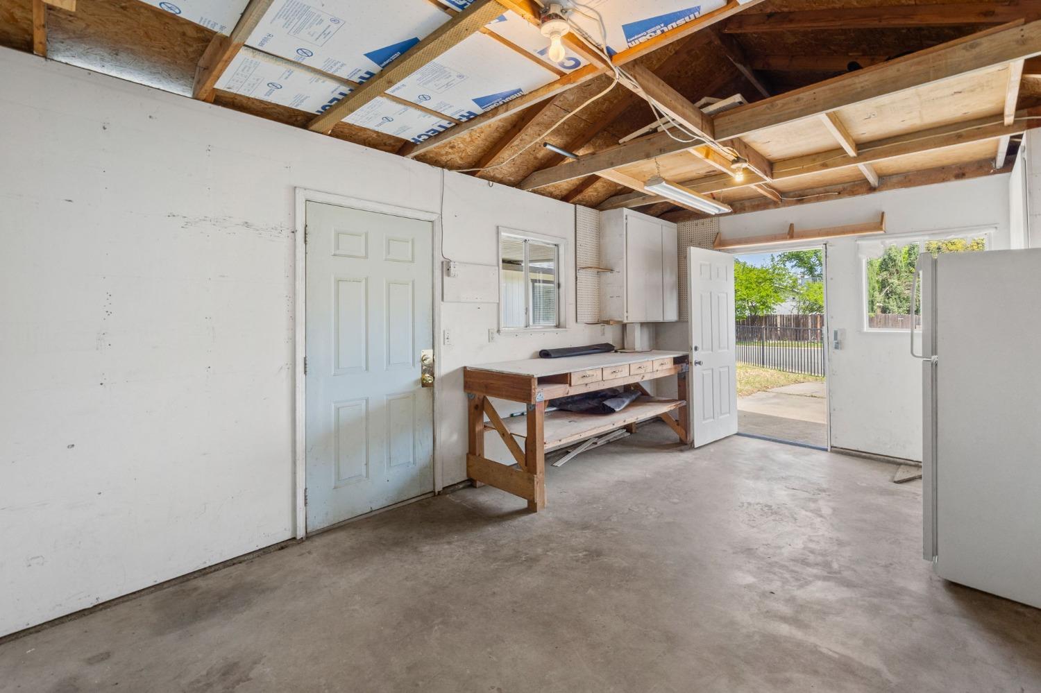 1802 Los Robles Boulevard