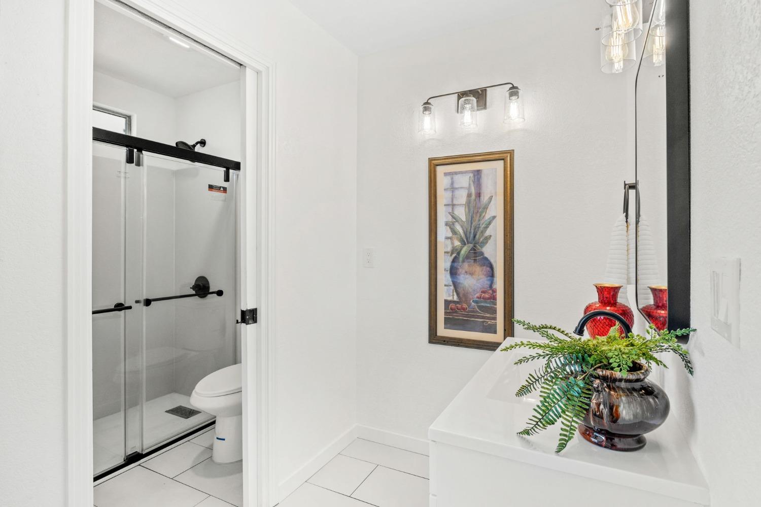 1802 Los Robles Boulevard