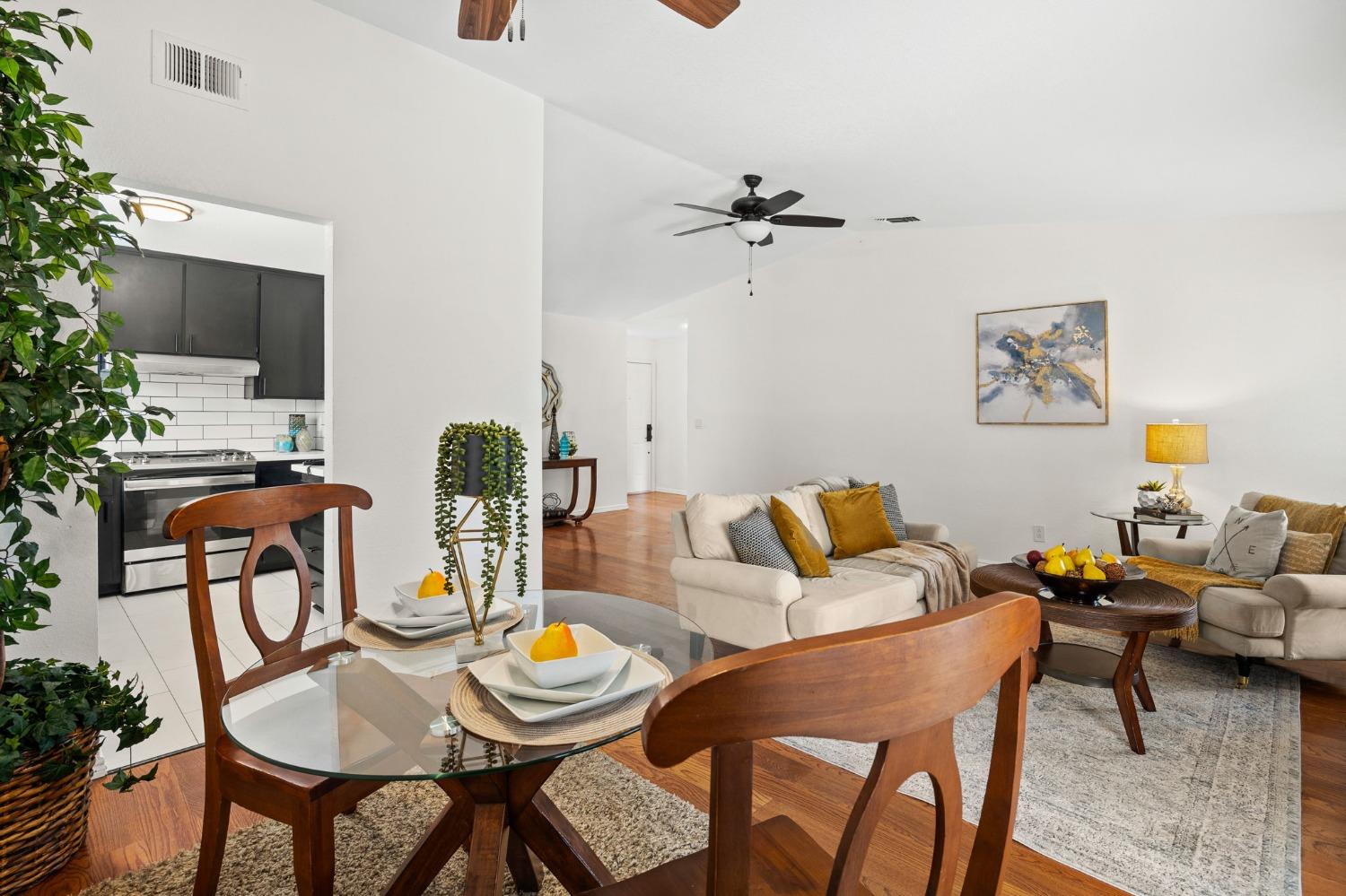 1802 Los Robles Boulevard