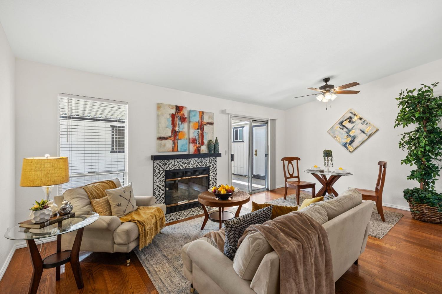 1802 Los Robles Boulevard