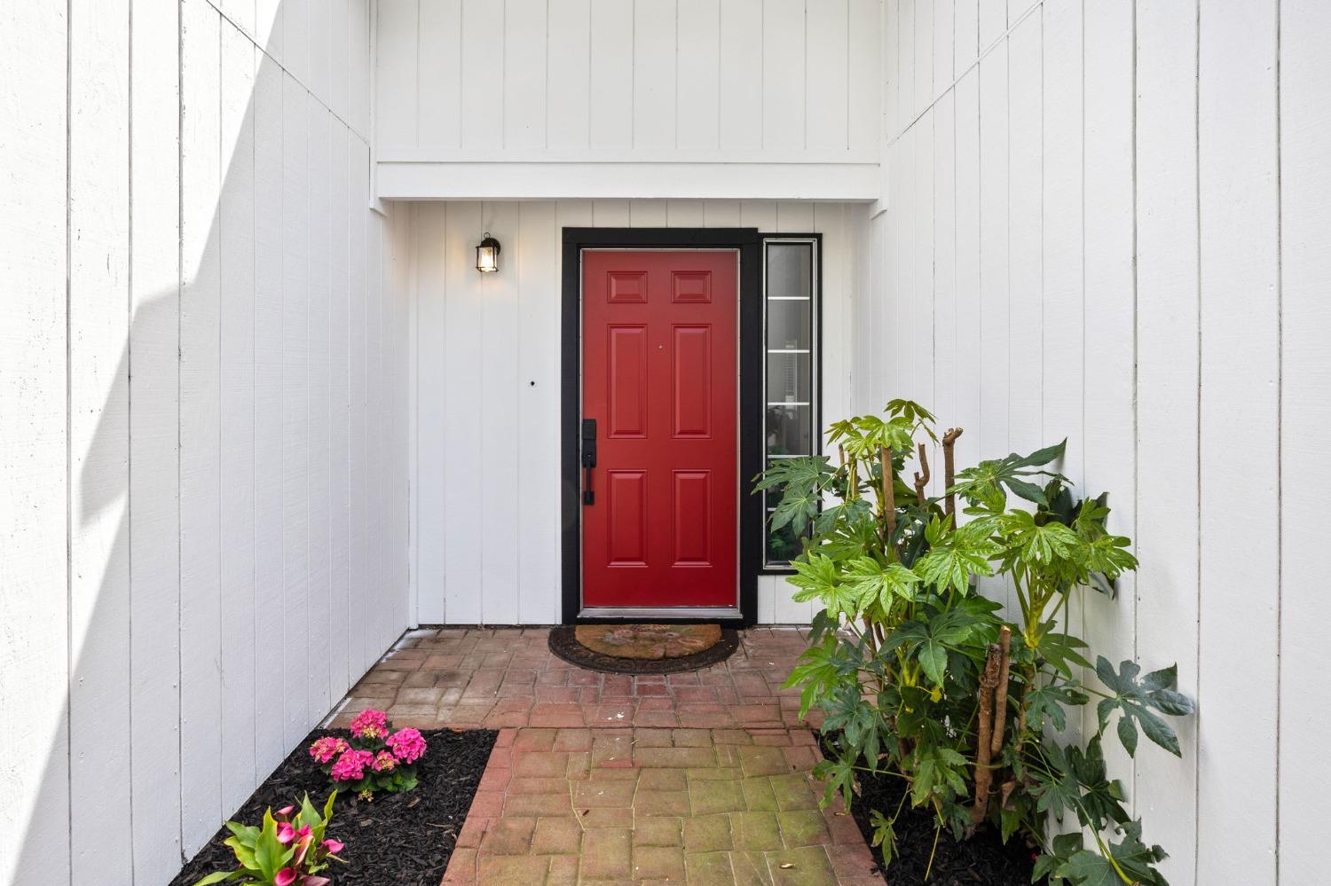 1802 Los Robles Boulevard