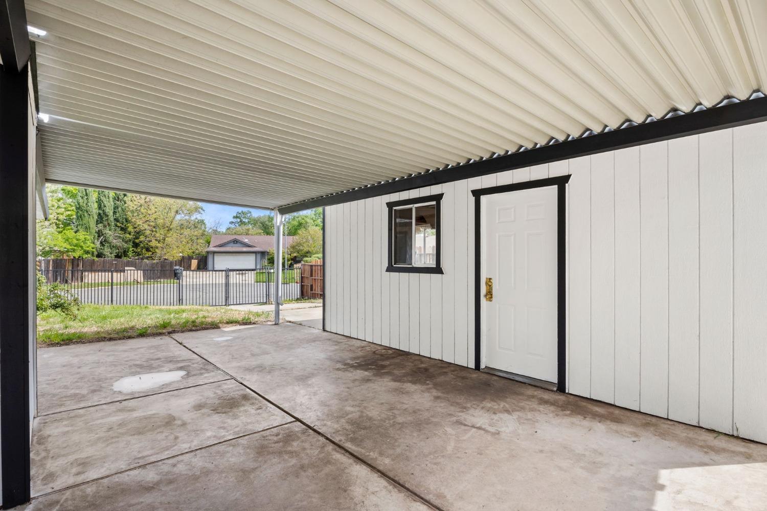 1802 Los Robles Boulevard