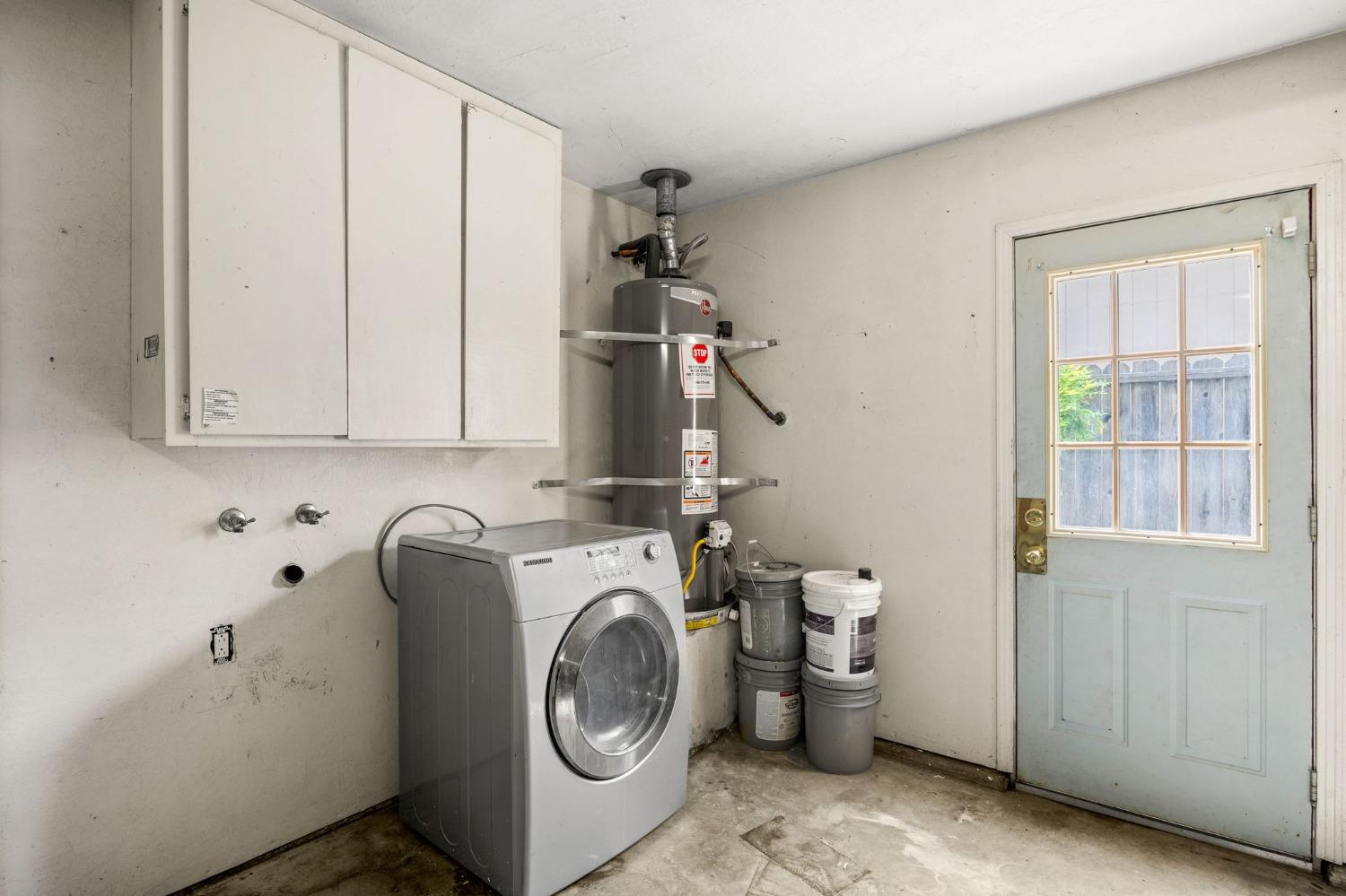 1802 Los Robles Boulevard