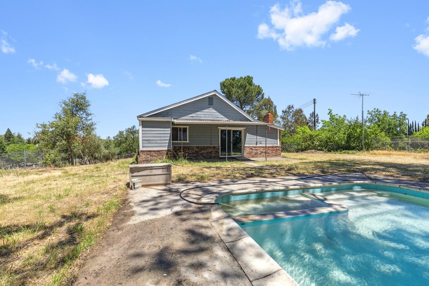 9348 Golden Gate Avenue