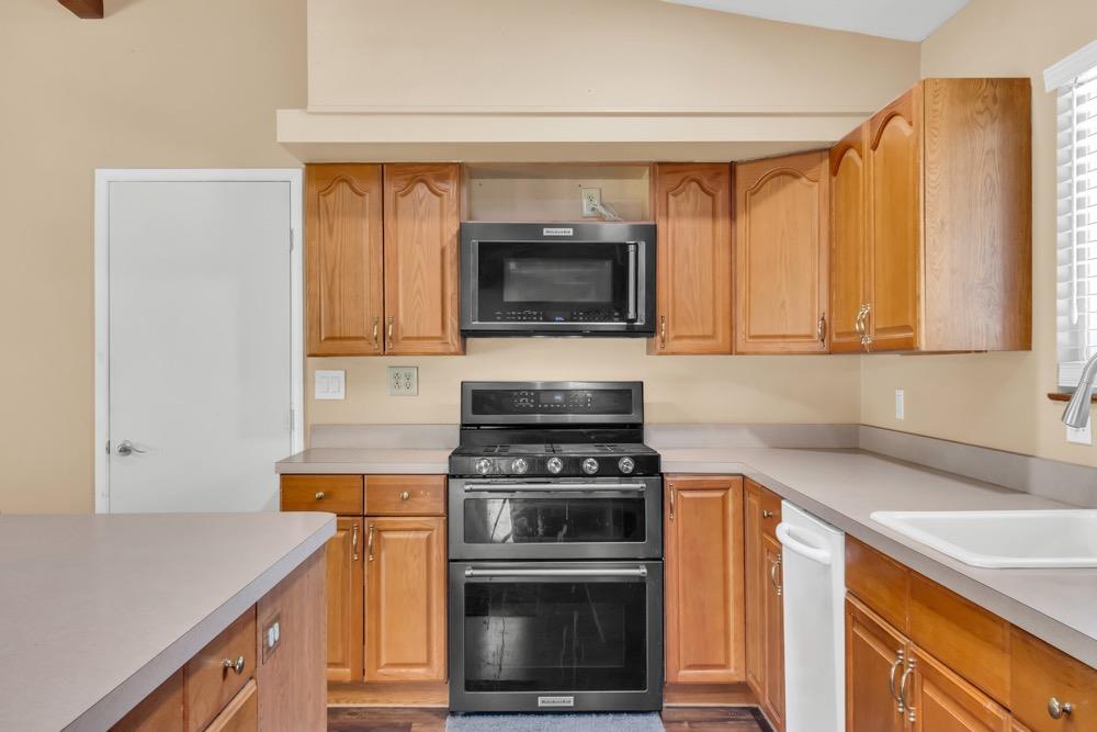 7652 Kensington Drive