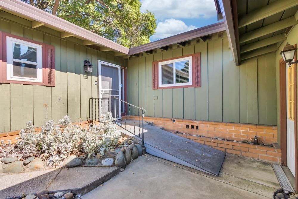 7652 Kensington Drive