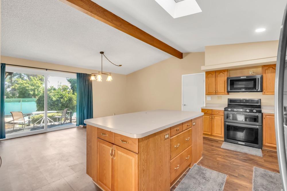 7652 Kensington Drive