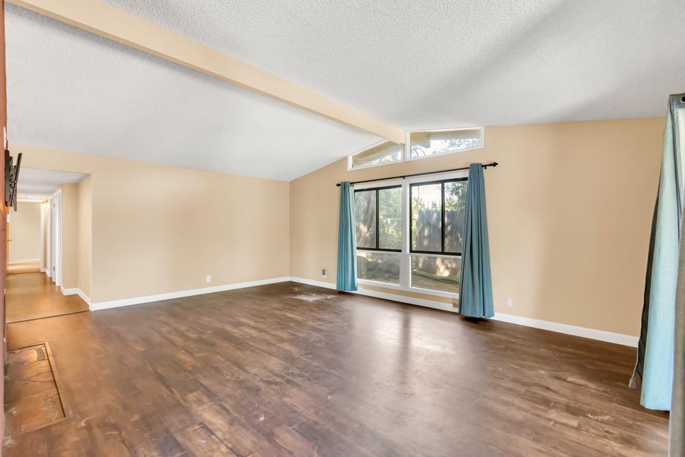 7652 Kensington Drive