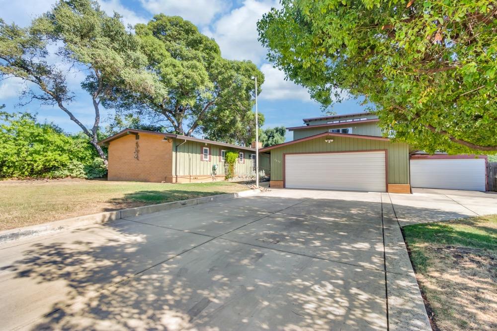 7652 Kensington Drive