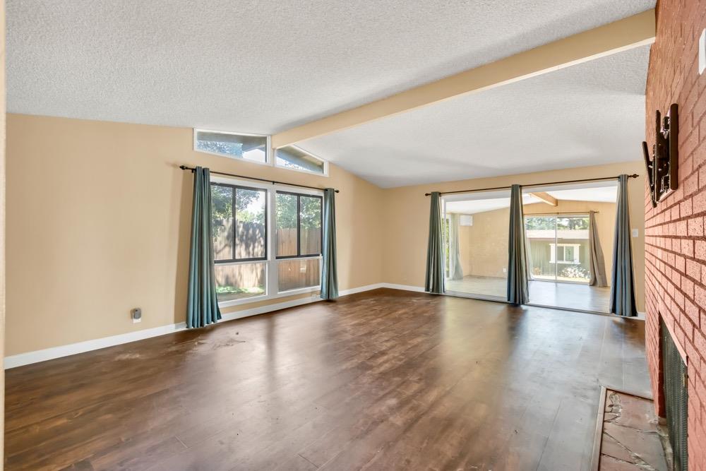 7652 Kensington Drive