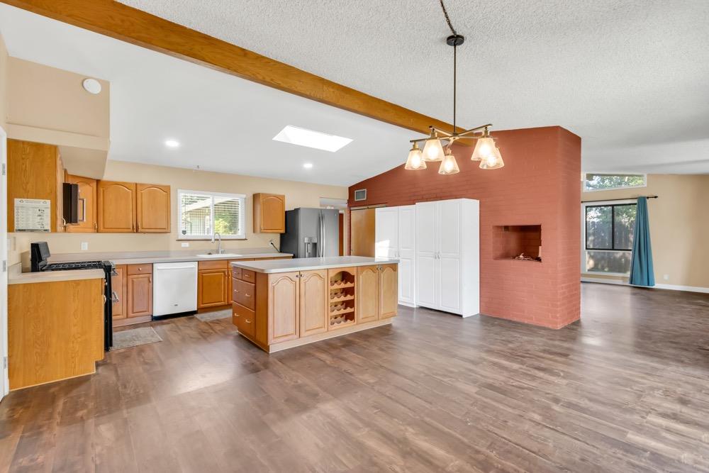 7652 Kensington Drive