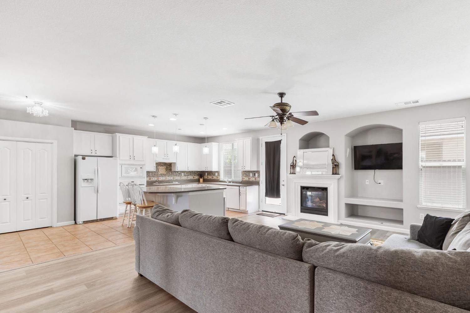 1004 Windjammer Drive