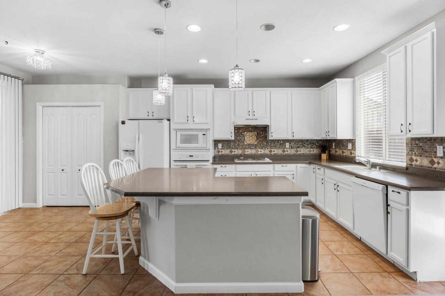 1004 Windjammer Drive